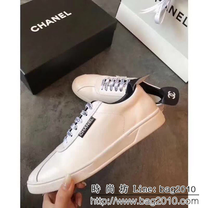 CHANEL香奈兒 2018秋冬新版 休閒系列 雙C字母白色女休閒鞋 QZS2652